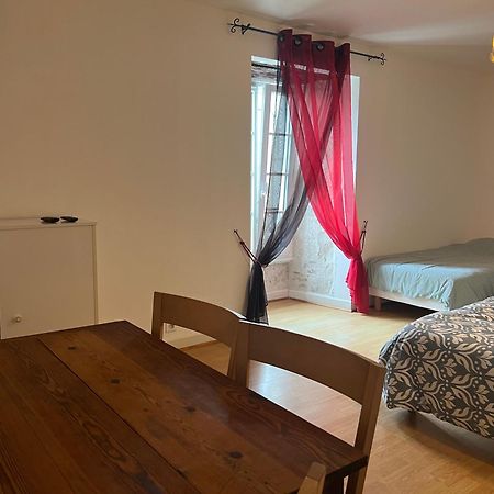 Le Beffroi Aparthotel Tournon-d'Agenais Bagian luar foto