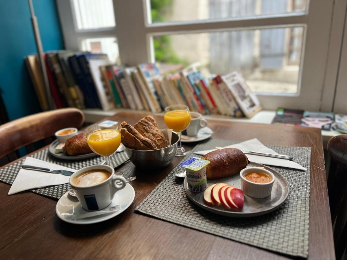 Le Beffroi Aparthotel Tournon-d'Agenais Bagian luar foto