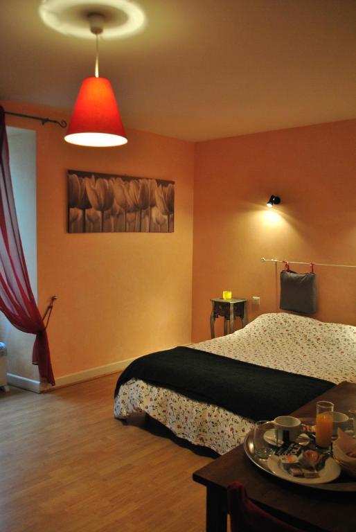Le Beffroi Aparthotel Tournon-d'Agenais Ruang foto