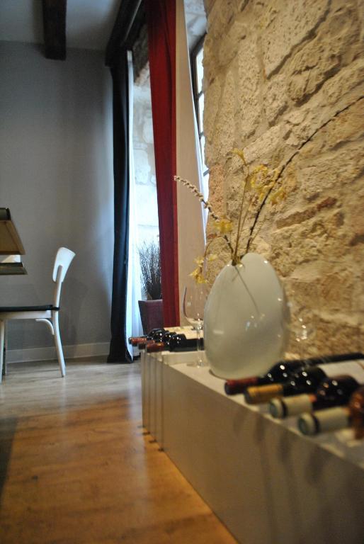 Le Beffroi Aparthotel Tournon-d'Agenais Bagian luar foto